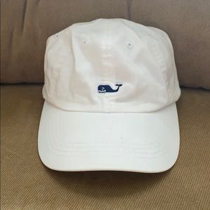 White Vineyard Vines hat